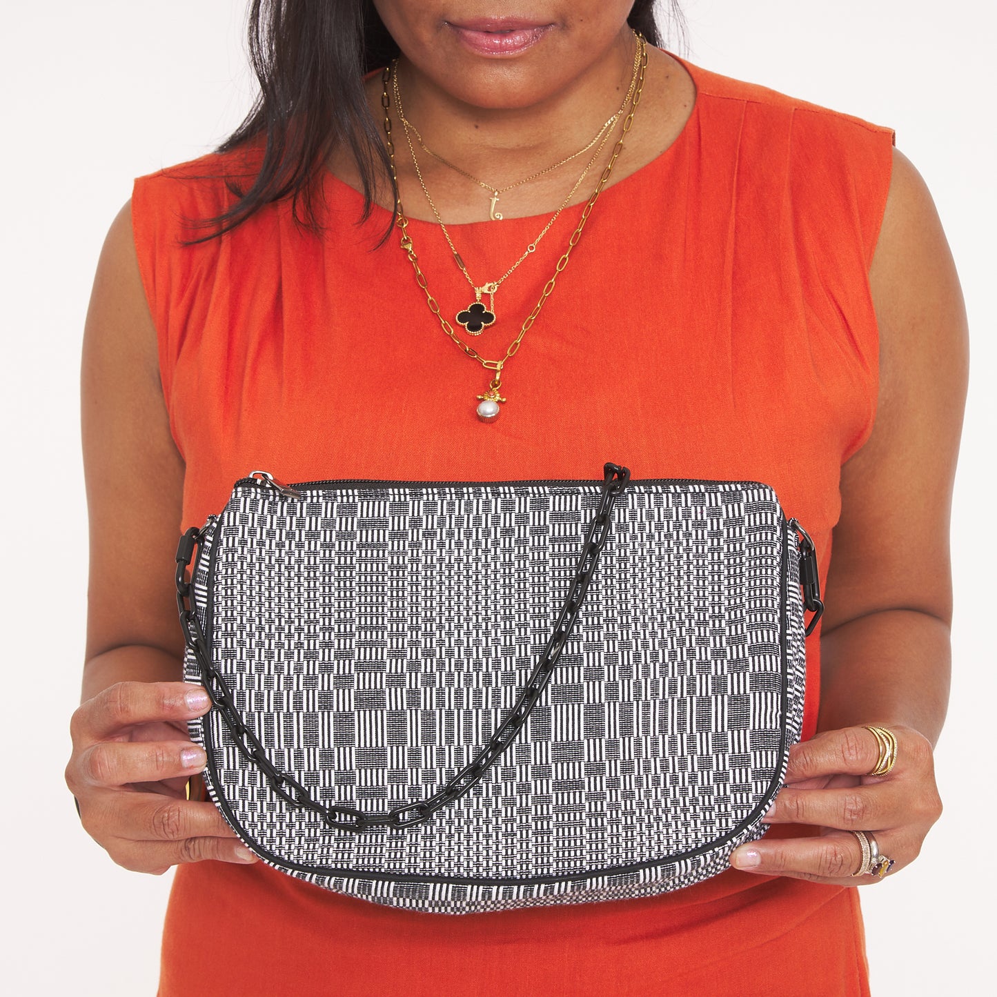 Luna Shoulder Bag (Binakol)